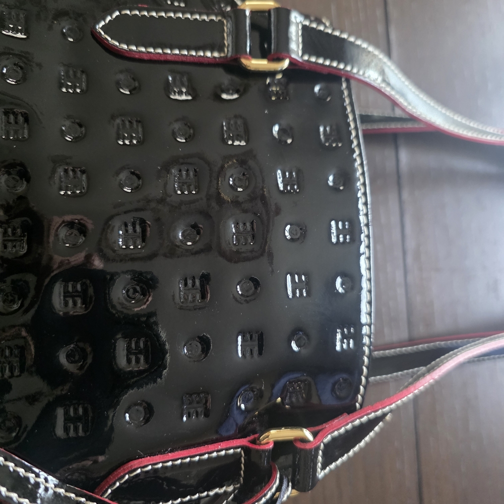 Arcadia Shiny Black Tote with Wallet - Picture 10 of 16